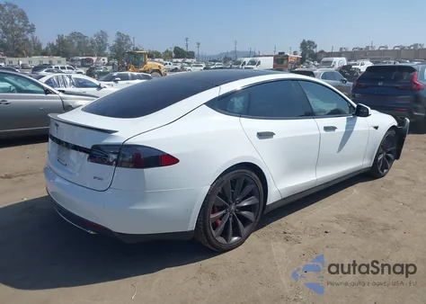 2014 Tesla Model S P85 из США, поврежденный, VIN 5YJSA1H1XEFP55190